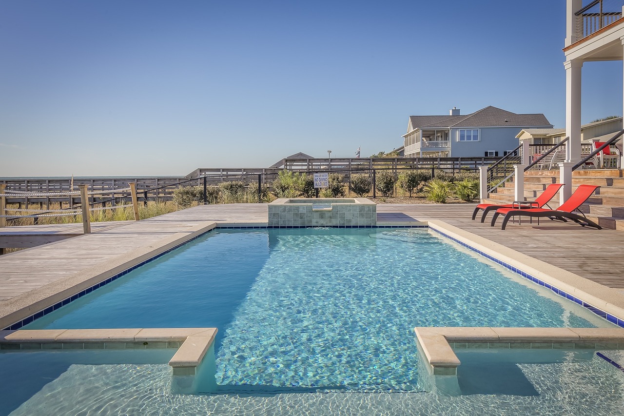 Luxury Swimming Pool Services